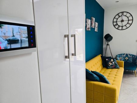 1 Bed Flat, Visita Apartments, CR0 - Photo 5