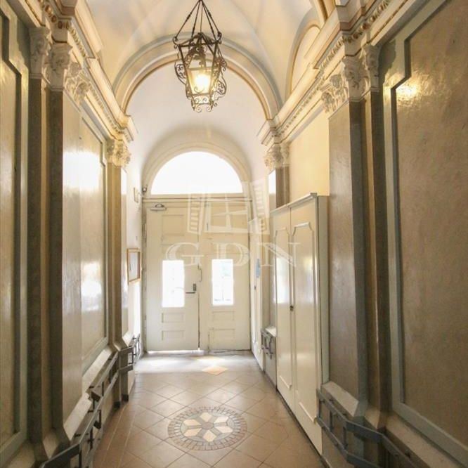 Kiadó felújított lakás - Budapest VI. kerület - Photo 1