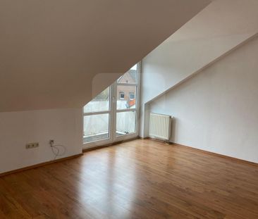 Lüdenscheid: Moderne 3-Zimmer-Dachgeschoss-Wohnung mit kleinem Balkon - Photo 2