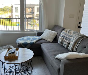 For Lease - 119 Fairlane Avenue, Barrie, Ontario - Photo 2