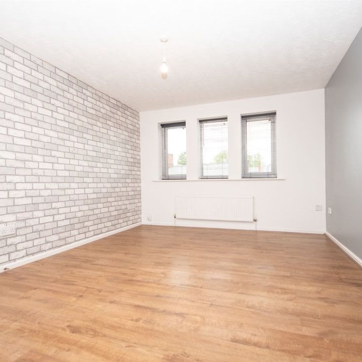 2 bedroom apartment - Photo 1