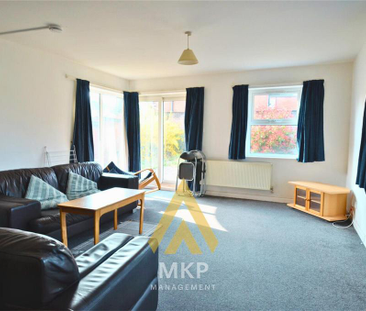 4 bedroom flat to rent - Photo 2