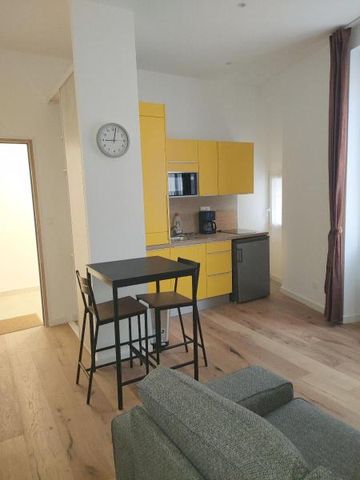 Location Appartement 2 pièces 36m² BRIGNOLES 83170 - Photo 3