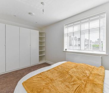 3 bedroom semi-detached house to rent - Photo 6