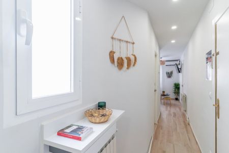 Bright room in Puerta del Angel - Photo 3