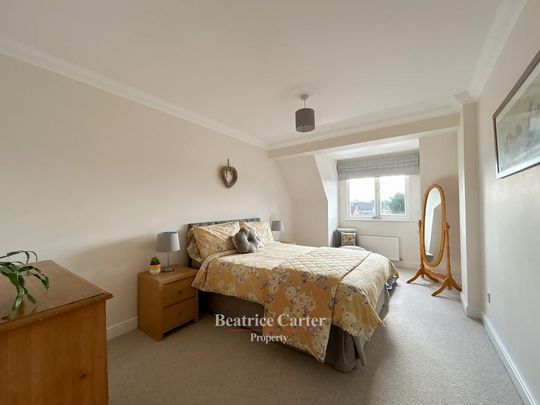 4 bedroom detached house to rent - Photo 1