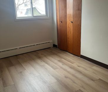 1 BDRM/1 BATH - 409 4TH AVE N - Available NOW *RENT SPECIAL* - Photo 3