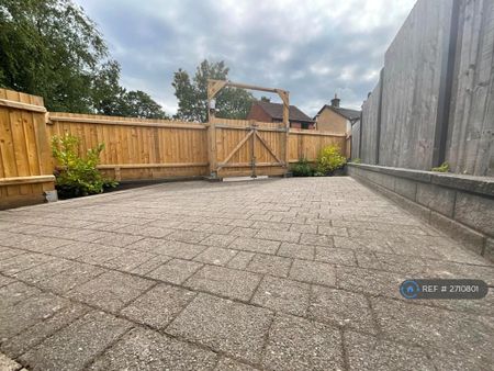 1 bedroom flat to rent - Photo 5