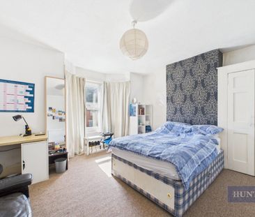 4 bedroom House To Let - Photo 1