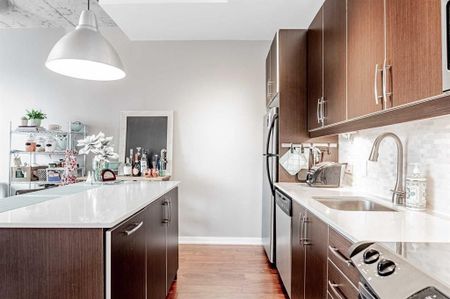 For Lease - 201 Carlaw Avenue Unit# 814, Toronto, Ontario - Photo 2