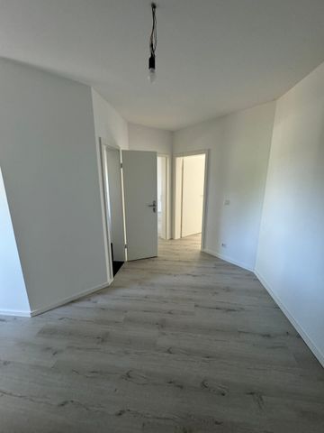 Helle und moderne 2-Zimmer-Wohnung – frisch saniert, sofort einziehen - Photo 3