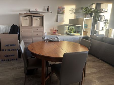 Leuk 1 slaapkamer appartement met terras - Foto 2