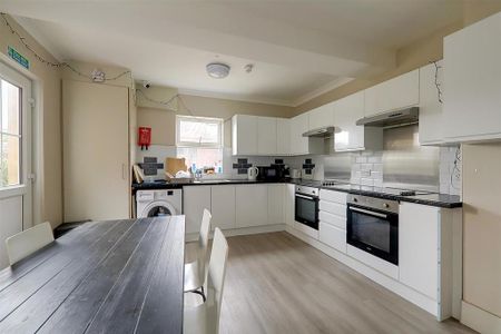 7 bedroom house share to rent - Photo 2