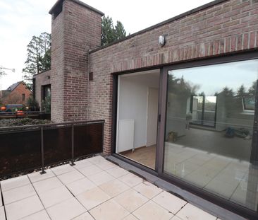 Recent gerenoveerd dakappartement met balkon, terras en garage. - Photo 5