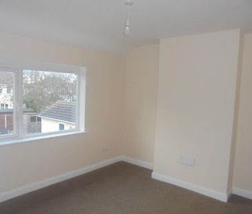 3 bedroom semi-detached house to rent - Photo 6