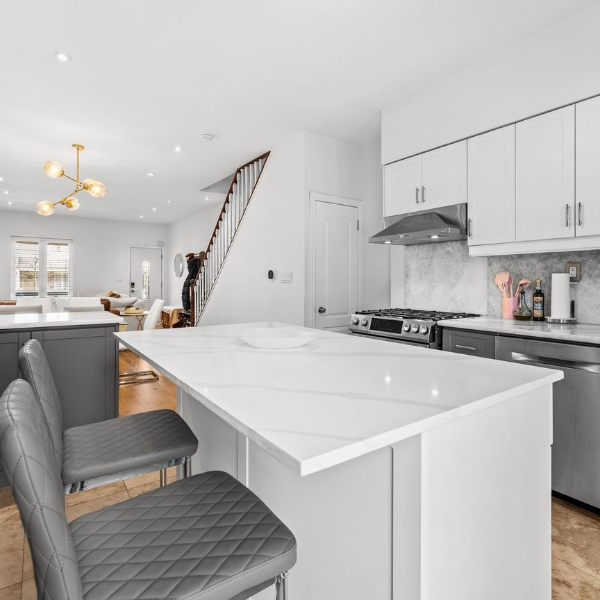 For Lease - 176 Hastings Avenue, Toronto, Ontario - Photo 1