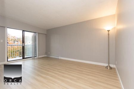 1824 Charles Street, Vancouver - Photo 2