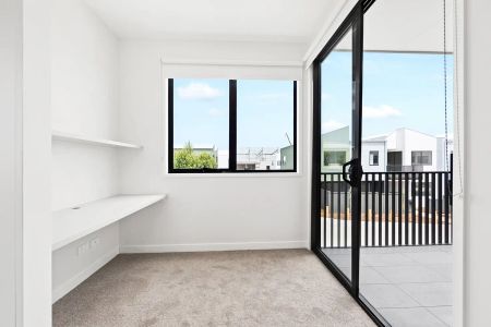 “A Perfect Location” - Photo 4