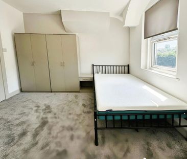 1 bedroom house of multiple occupation to rent - Photo 5