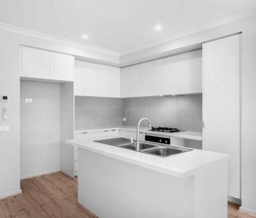 Fresh, Modern & Move-In Ready – Brand New Home in Deanside - Photo 5