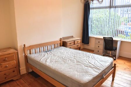 6 bedroom terraced house to rent - Photo 3