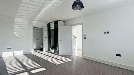 Higher Park Road, Braunton, EX33 - Photo 4