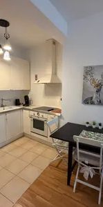 Sehr ruhige Neubauwohnung zentrumsnah - Photo 1