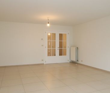 Appartement met garage in volle centrum - Photo 4