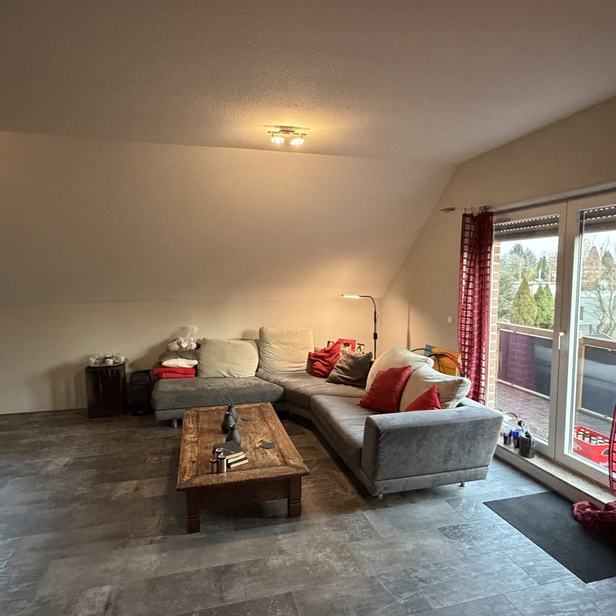 Kleine Einheit! Maisonettewohnung mit Balkon, Garten + Stellplatz in Flüren - Photo 1