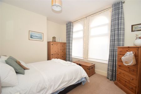 3 bed terraced house to rent in St. Marys Walk, Scarborough, YO11 - Photo 5