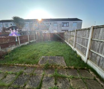 3 bedroom terraced house to rent - Photo 6