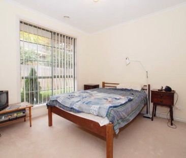 Ferntree Gully - Photo 2