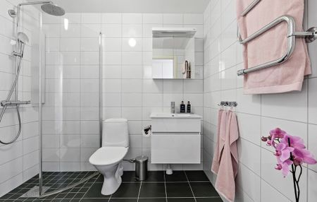 Ekholmsvägen, Skärholmen - Photo 5