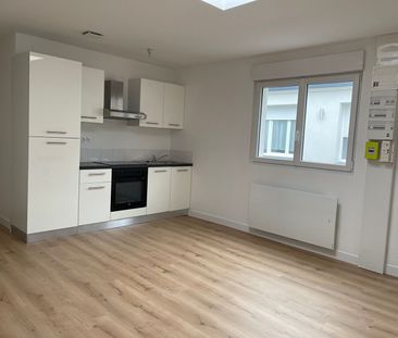 Location Appartement 2 pièces 35m² - Photo 2