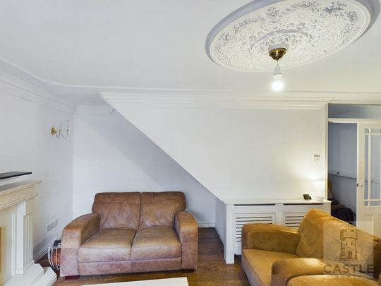 3 bedroom terraced house to rent - Photo 1