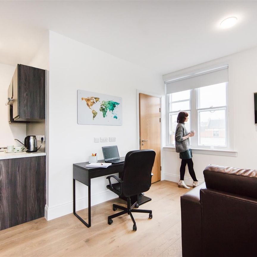 The Bruce Building, Newcastle upon Tyne - Photo 1