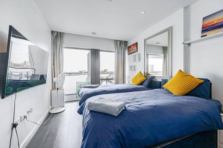 2 bedroom flat to rent - Photo 2