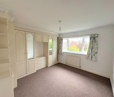 St. Lukes Close, Holmes Chapel - Photo 4