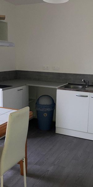 Location Appartement 1 pièce 26m² CORBEIL ESSONNES 91100 - Photo 1