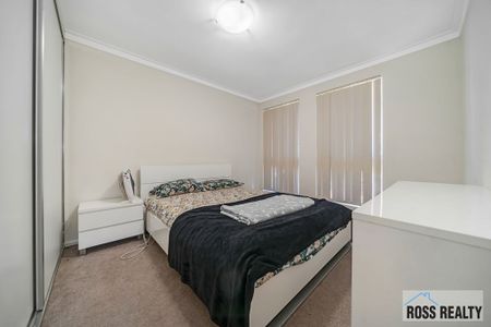 Spacious 3 bedroom home - Photo 5