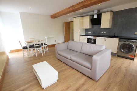 Marlborough Hall, Mapperley Road - Photo 2