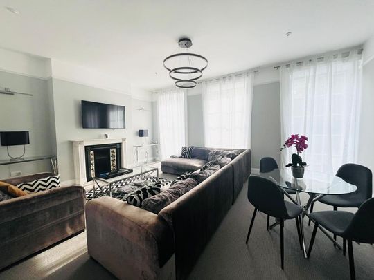 5 bedroom terraced house to rent - Photo 1