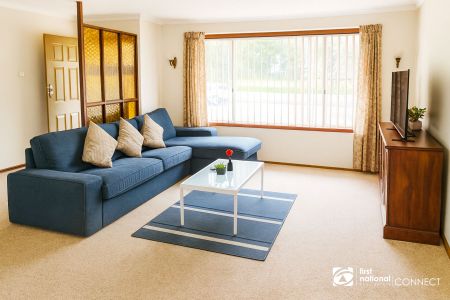 3 Bedroom Family home in a convenient location! - Photo 4