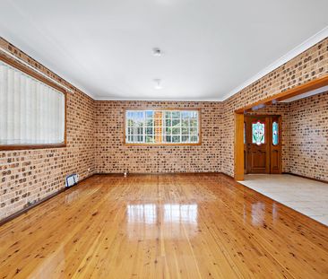 Flexible Floor Plan In Convenient Location - Photo 2