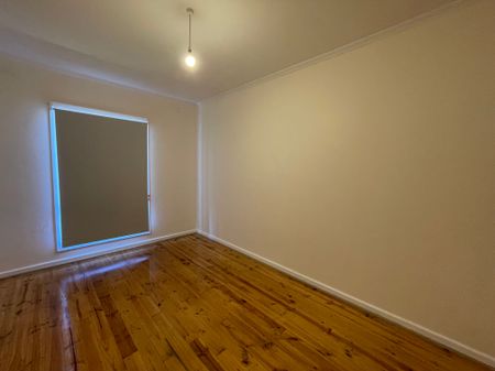 To register & apply for this property, please use this link: https://snug. com/ - Photo 3