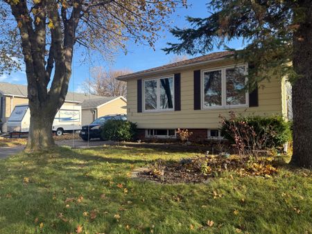 For Lease - 36 Rosefield Drive, Halton Hills, Ontario - Photo 4