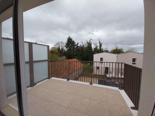 Location Appartement 3 Pièces 64 m² - Photo 1