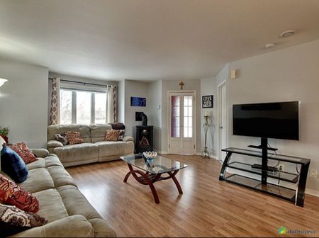 Maison à étages à louer - La Prairie (Le Grand Boisé) Maison à étages à louer - La Prairie (Le Grand Boisé) - Photo 2