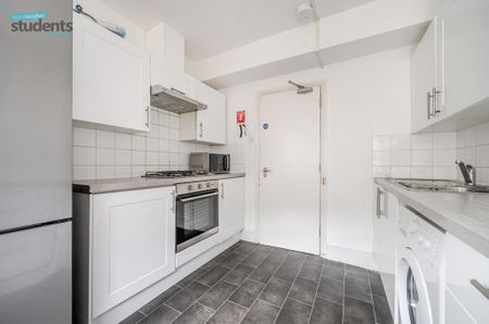 5 bedroom terraced house to rent - Photo 5