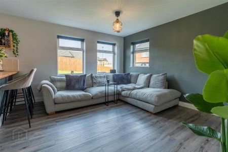 4 Gibsons Green, Bangor, BT19 7SQ - Photo 2